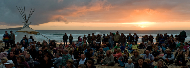 Lusty Glaze Beach in Newquay Cornwall sundowner sessions Newton Faulkner