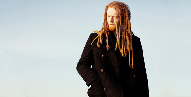 newton faulkner lusty glaze beach sundowner sessions cornwall